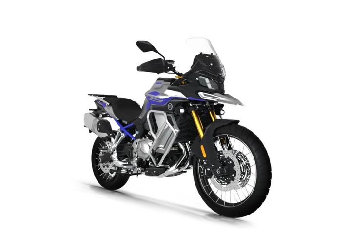 VOGE DS900X